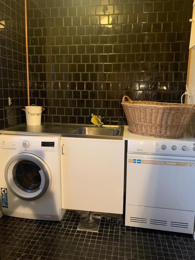 Hus I Lugnt Omrade, 15 Min Fran Oerebro Villa Vintrosa Екстериор снимка